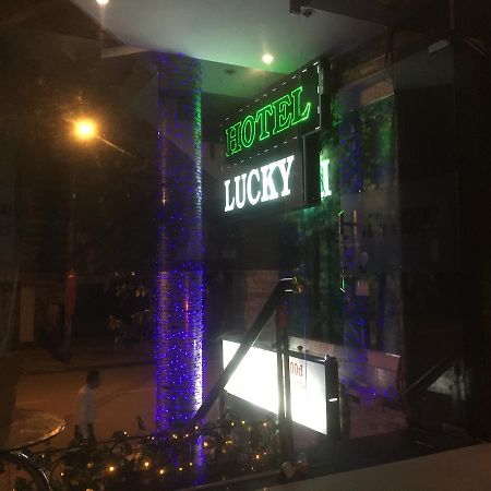Lucky Hotel Хошимин Екстериор снимка