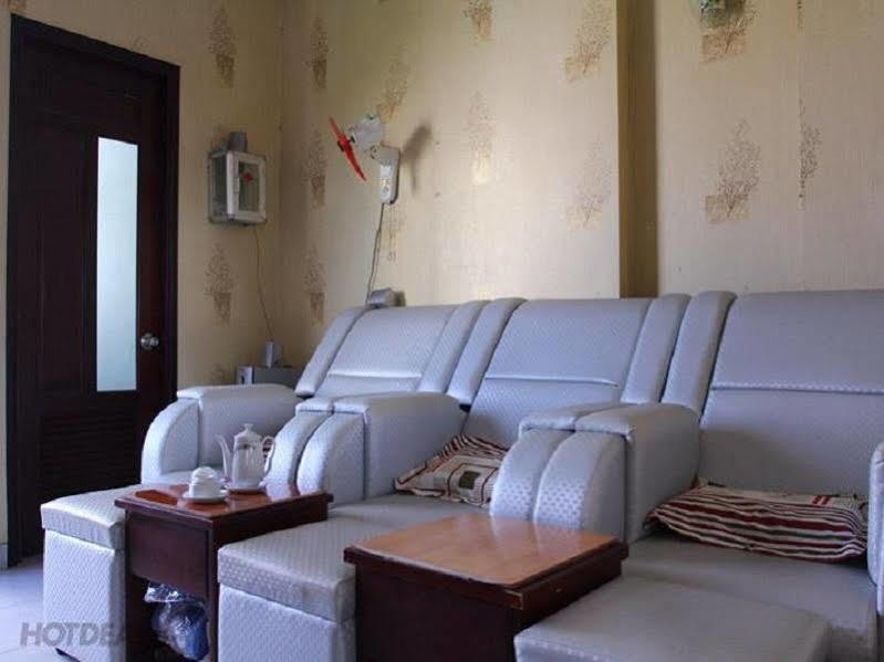 Lucky Hotel Хошимин Екстериор снимка