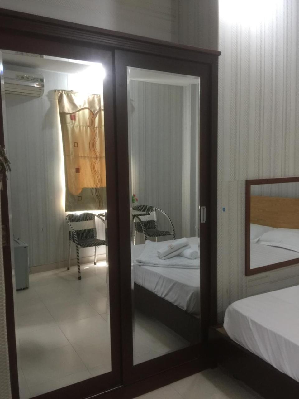 Lucky Hotel Хошимин Екстериор снимка